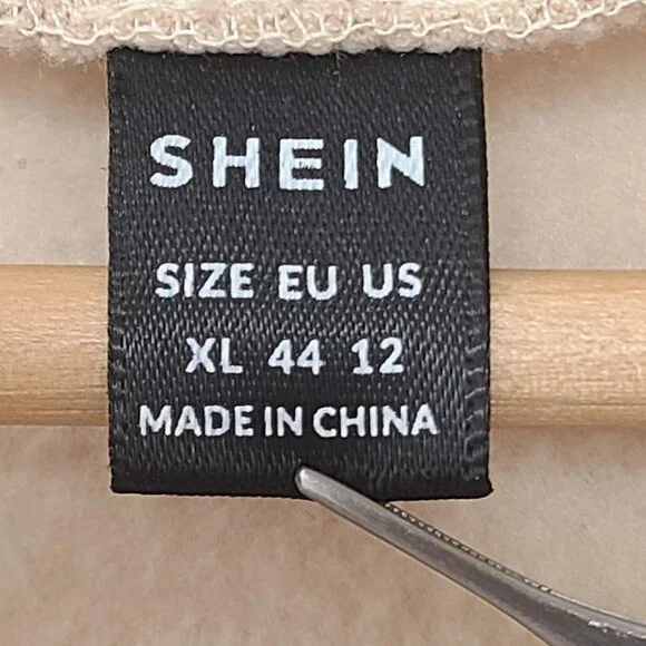 Sweatshirt Women's Beige Size XL Christmas Dachshunds Dogs - Picture 3 of 7